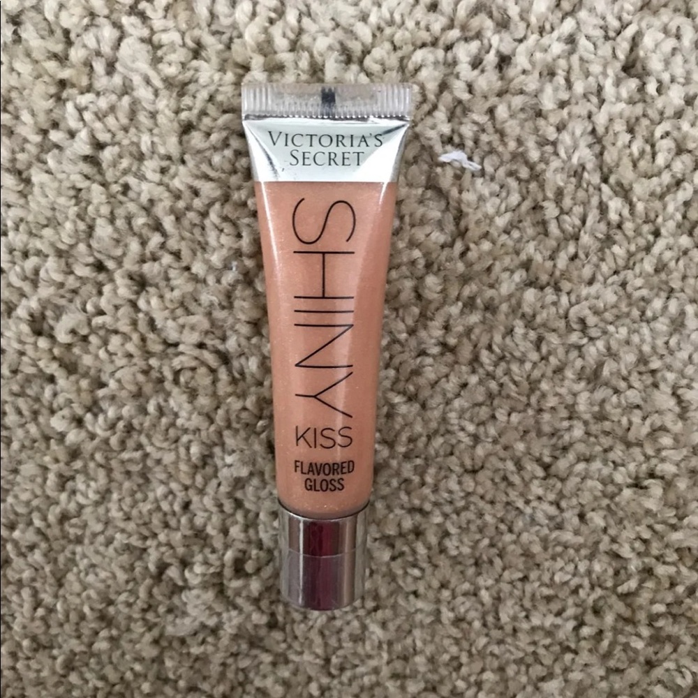 Victoria’s Secret lipgloss